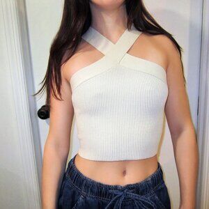Aritzia Women's White and Cream Crop-top